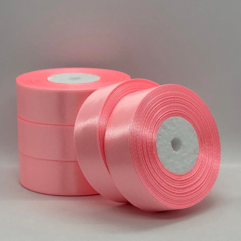 Атласна стрічка 2.5 см (33 м.), 66 блідий рожевий