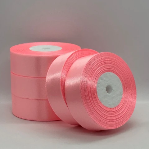 Атласна стрічка 2.5 см (33 м.), 66 блідий рожевий