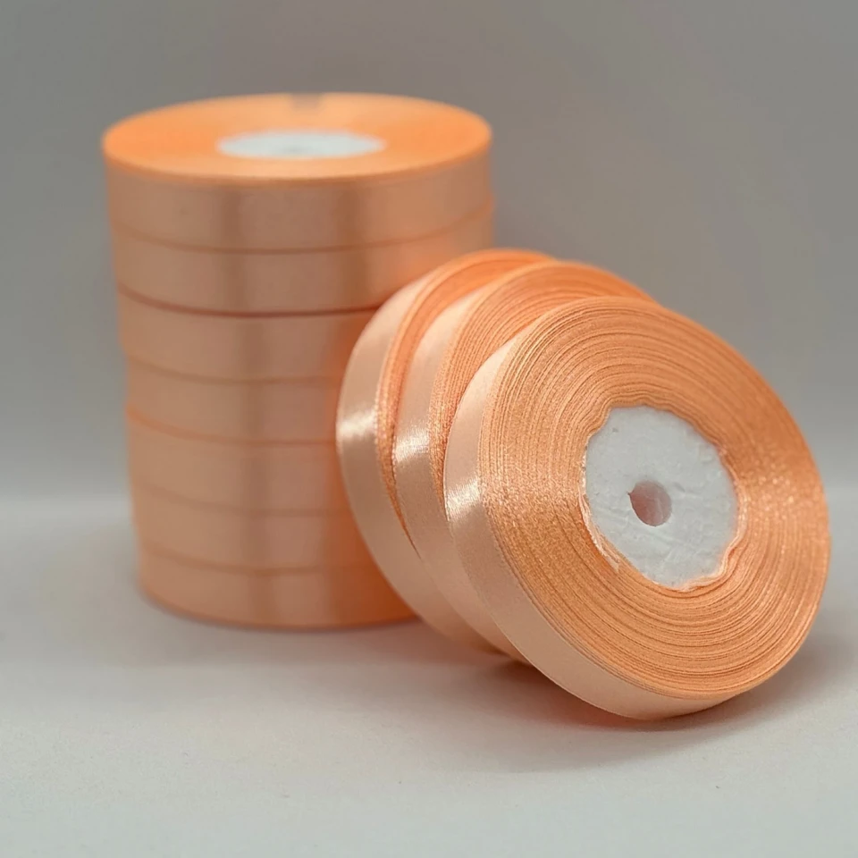 Атласна стрічка 1.2 см (33 м.), 07 крем