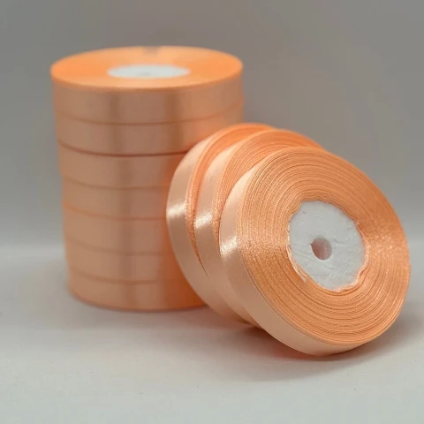 Атласна стрічка 1.2 см (33 м.), 07 крем