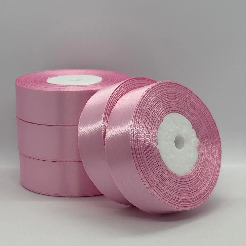 Атласна стрічка 2.5 см (33 м.), 93 світло рожевий