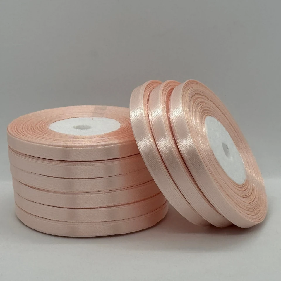 Атласна стрічка 0.6 см (33 м.), 06 ніжно-персиковий