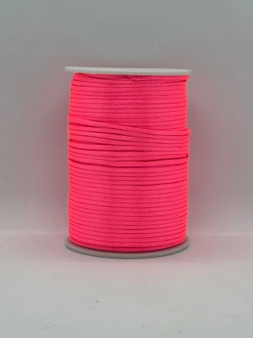 Шнур атласний корсетний 2.3 мм (100 ярдів/91,44 м.), 26 неон рожевий