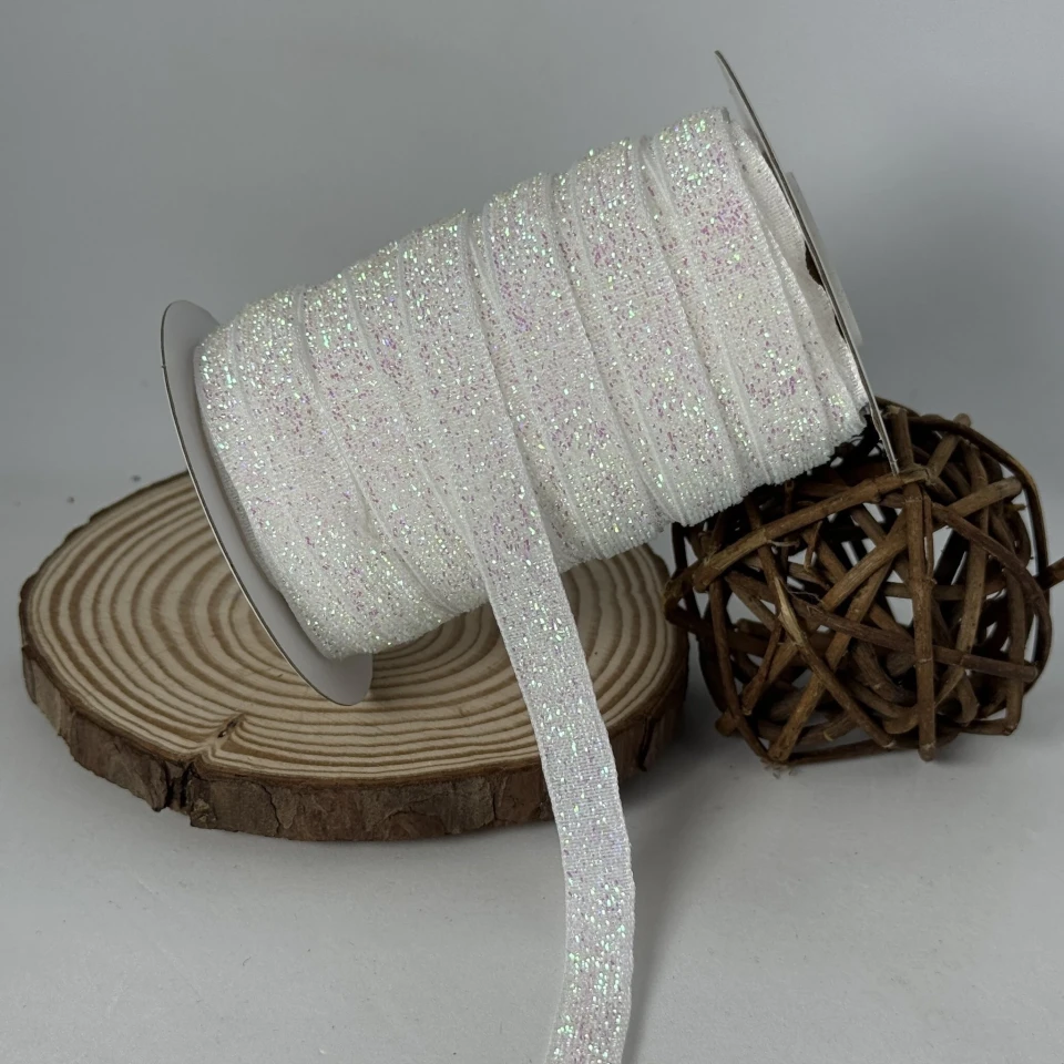 Оксамитова стрічка люрекс 1 см (25 ярдів/22,75 м.), 28 білий АВ