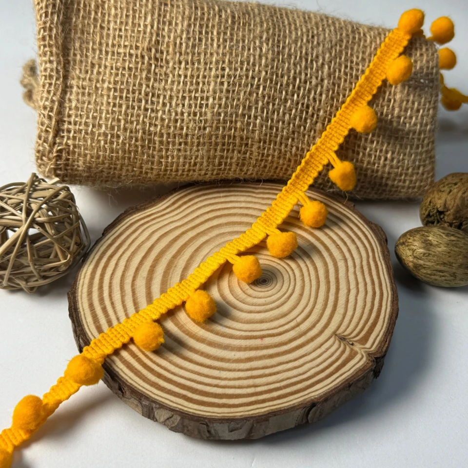 Тасьма з пампонами (20 ярдів/18,28 м.), 17 жовтий