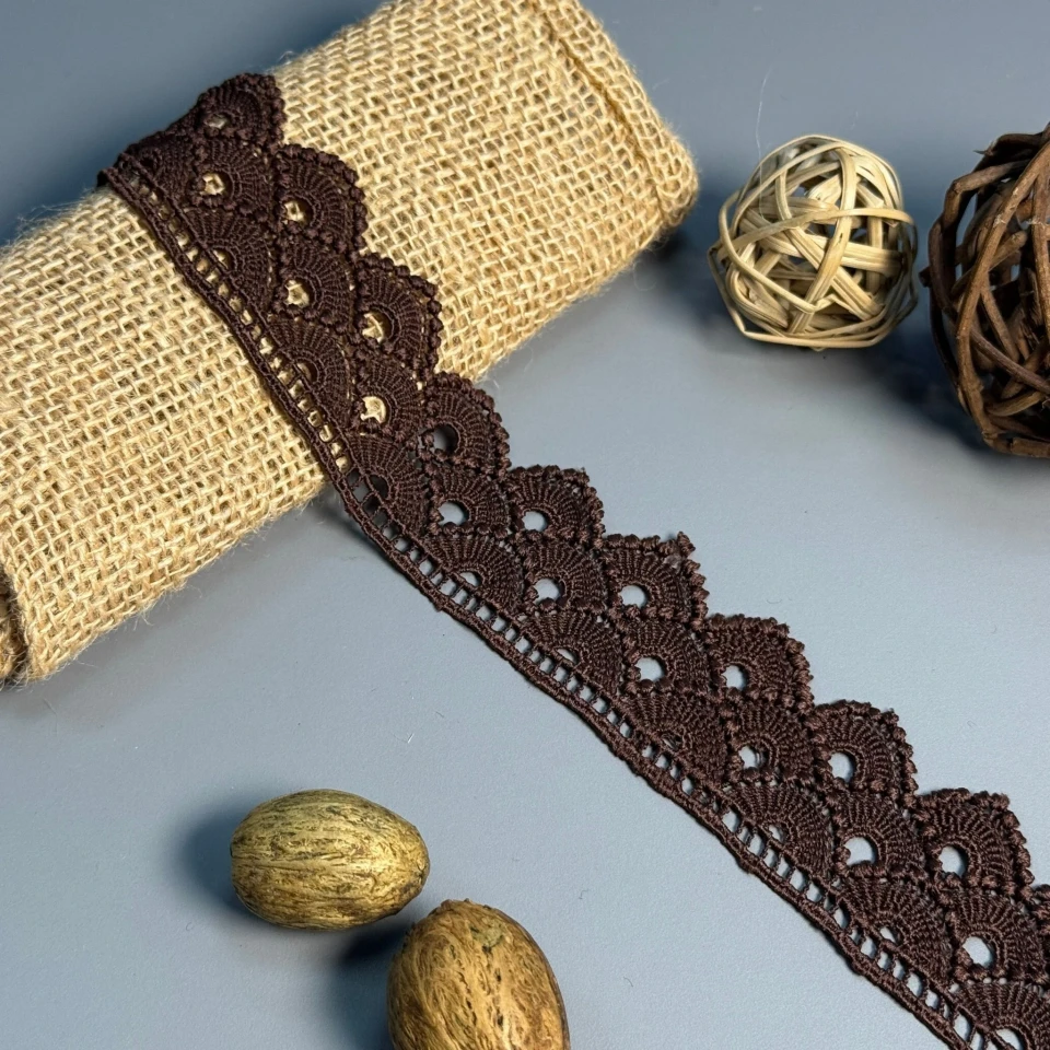 Мереживо поліестер "Ніжна гармонія" 4 см.(1 м.), коричневий (19.7 метрів)