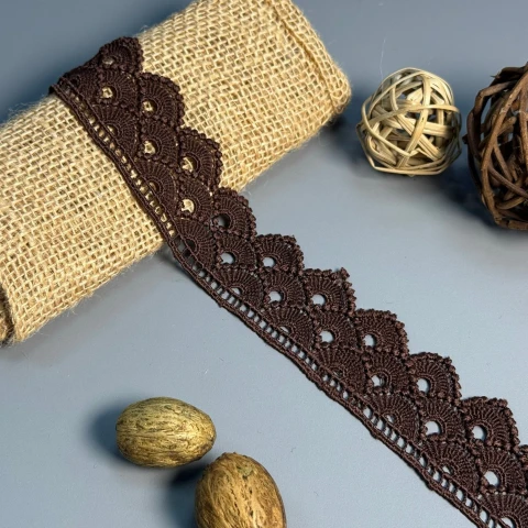 Мереживо поліестер "Ніжна гармонія" 4 см.(1 м.), коричневий (19.7 метрів)