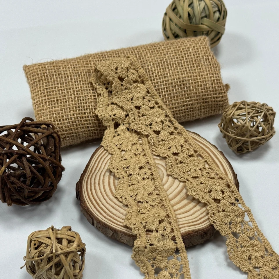 Мереживо поліестер "Світло ніжності" 4 см.(1 м.), бежевий