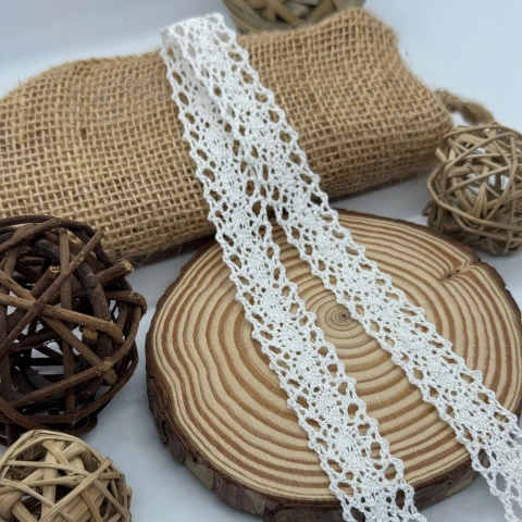 Мереживо макраме "Молочна симфонія" 2 см.(1 м.), молочний