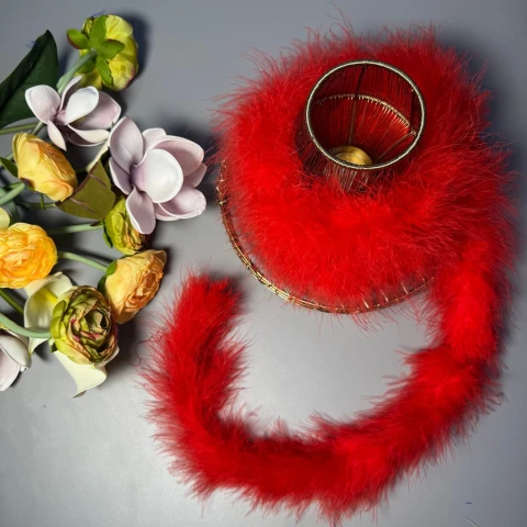 Натуральне пір'я боа 16 гр. (2 метра), 5 червоний