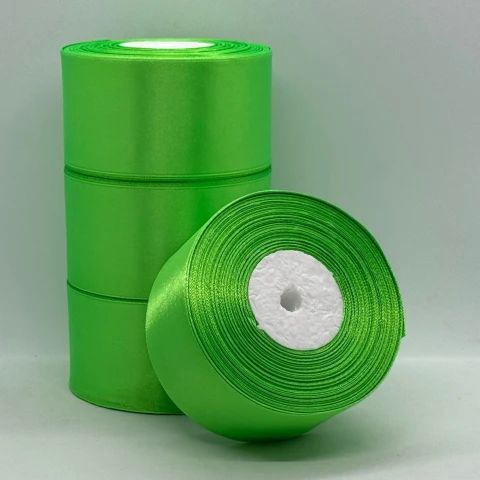 Атласна стрічка 5 см (33 м.), 52 яскраво зелений