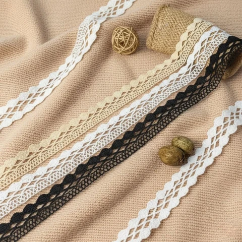 Мереживо макраме "Квіткова мелодія" 4 см.(1 м.), білий