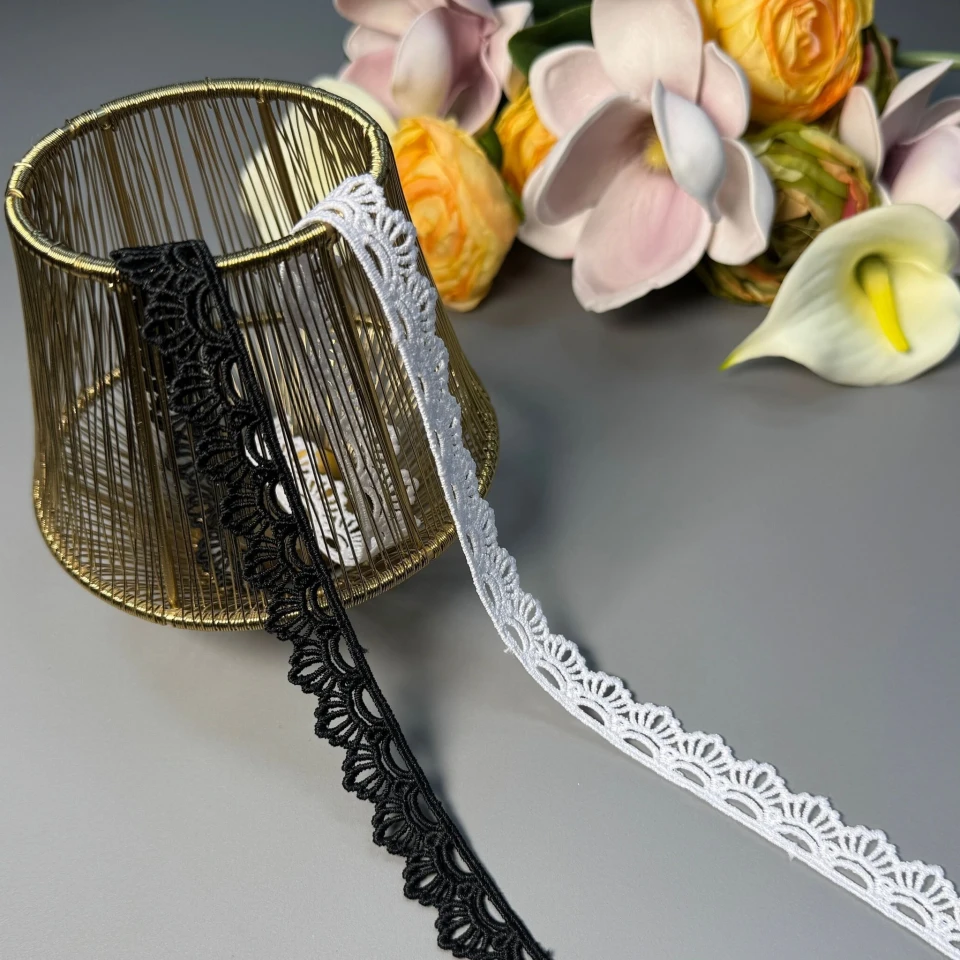 Мереживо поліестер ВВ"Сяйво елегантності" 2 см.(1 м.), білий