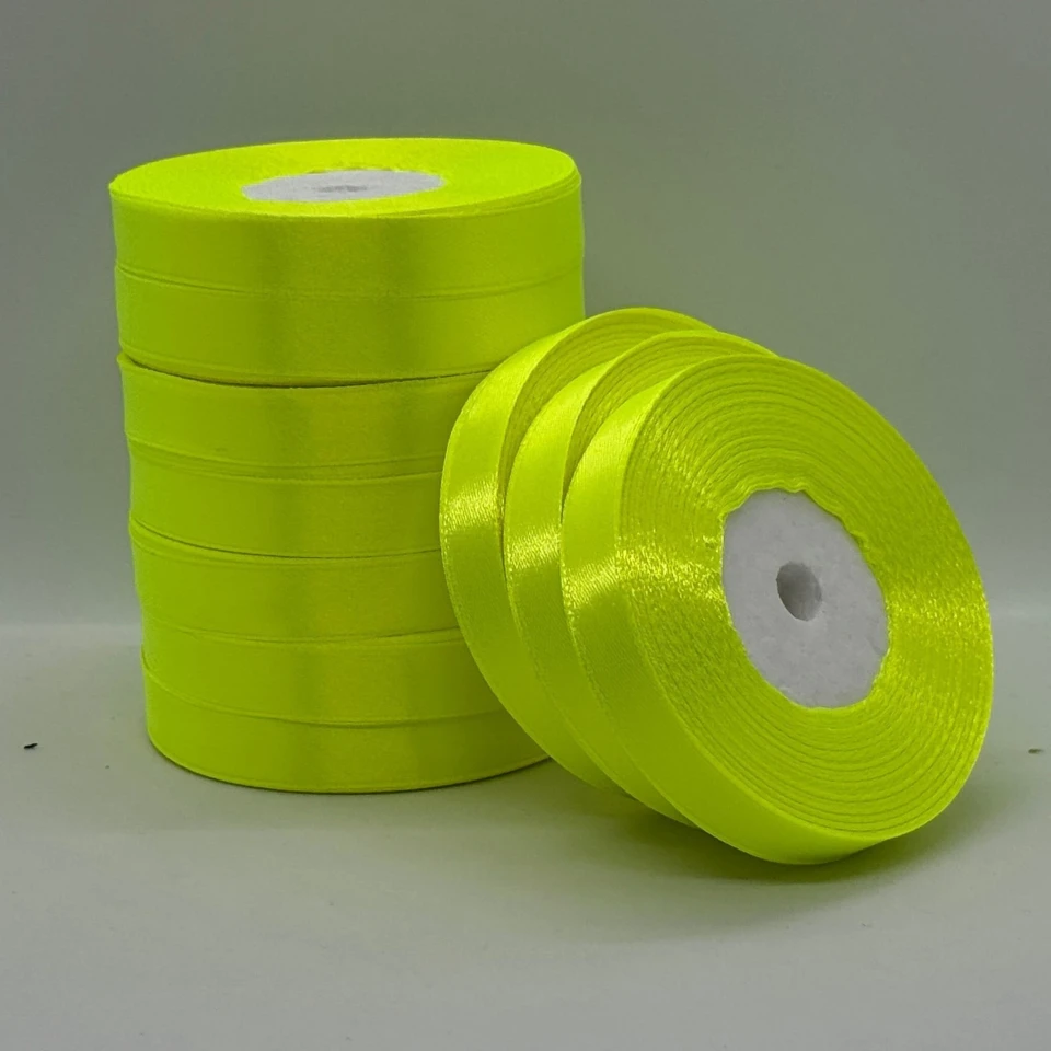 Атласна стрічка 1.2 см (33 м.), 58 неон жовтий