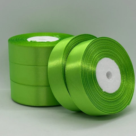 Атласна стрічка 2.5 см (33 м.), 137 зелена весна