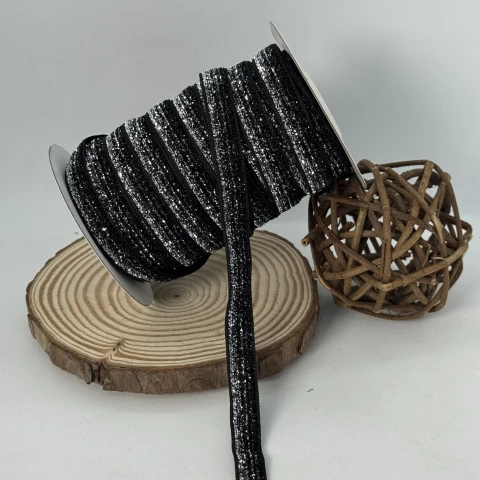 Оксамитова стрічка люрекс 1 см (25 ярдів/22,75 м.), 45 чорний + срібло