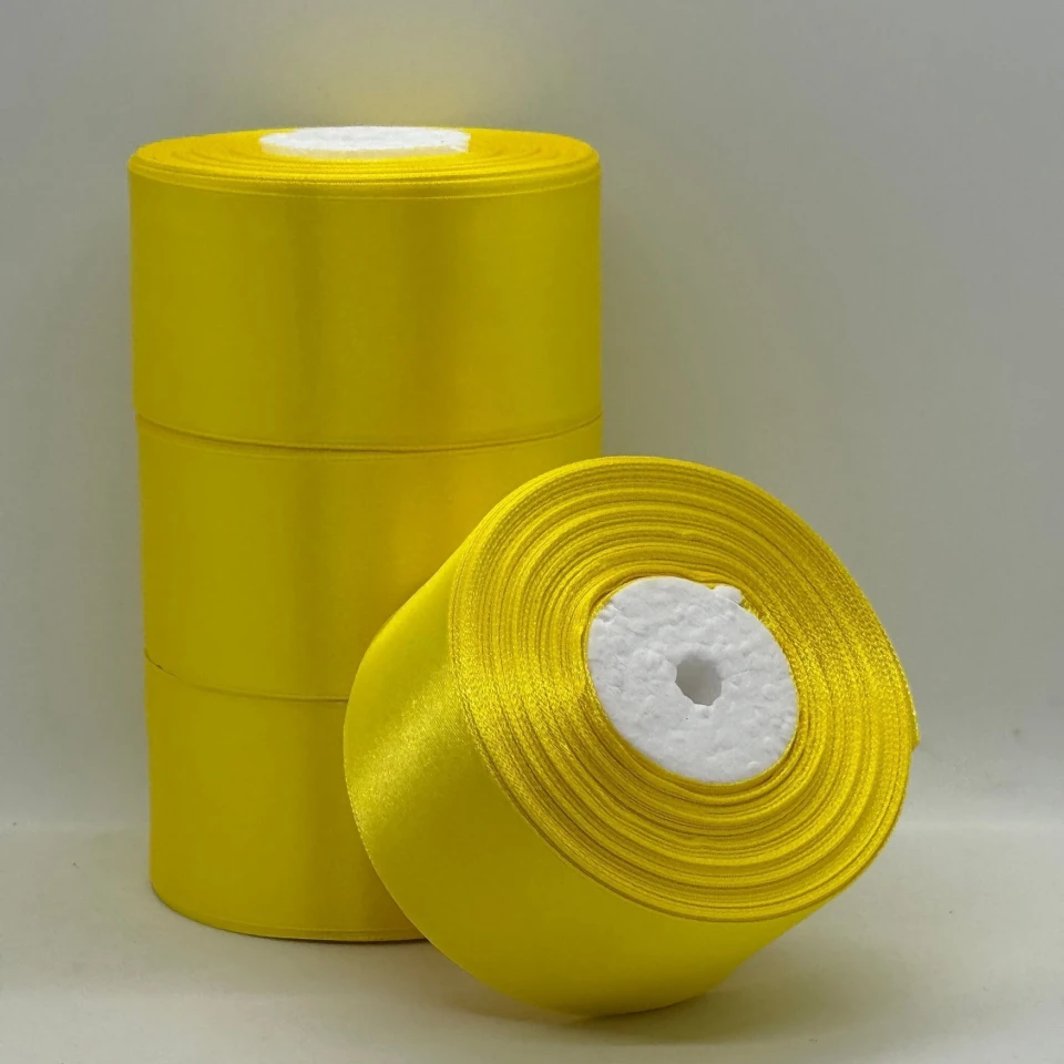 Атласна стрічка 5 см (33 м.), 143 світлий жовтий