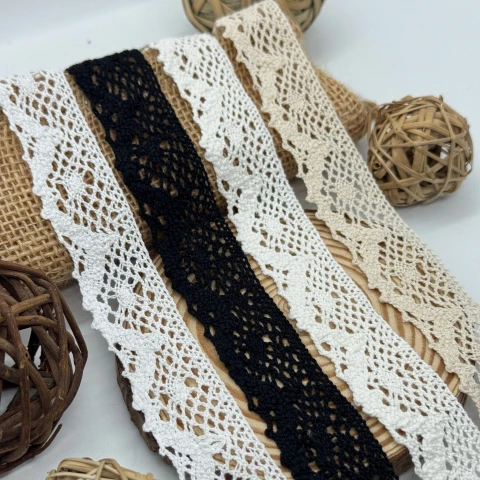 Мереживо макраме "Шовкова роса" 2,5 см. (1 м.), білий