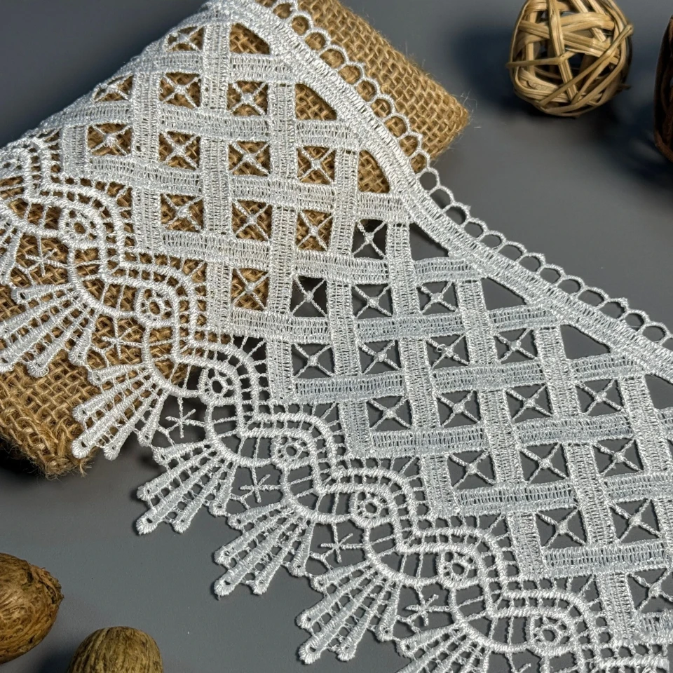 Мереживо поліестер "Білий серпанок" 13,5 см.(1 м.), молочний