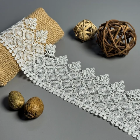 Мереживо поліестер "Білий політ" 9 см.(1 м.), білий (19.5 метрів)