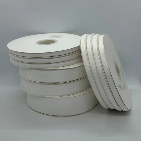 Стрічка репс 2,5 см (100 ярдів/91 м.), 1042 айворі