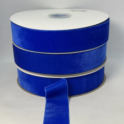 Оксамитова стрічка 3.8 см (25 ярдів/22,75 м.), 50 електрик