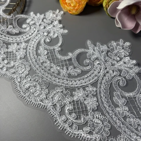 Мережево з кордовую ниткою та люрекс «Лавандова мрія» 17 см (1 метр), білий