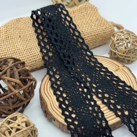 Мереживо макраме "Теплий крем" 4 см (1 м.), чорний