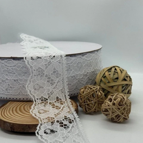 Мереживо поліестр кольорове «Квітка спокуси» 6 см (1 м.), 1 білий