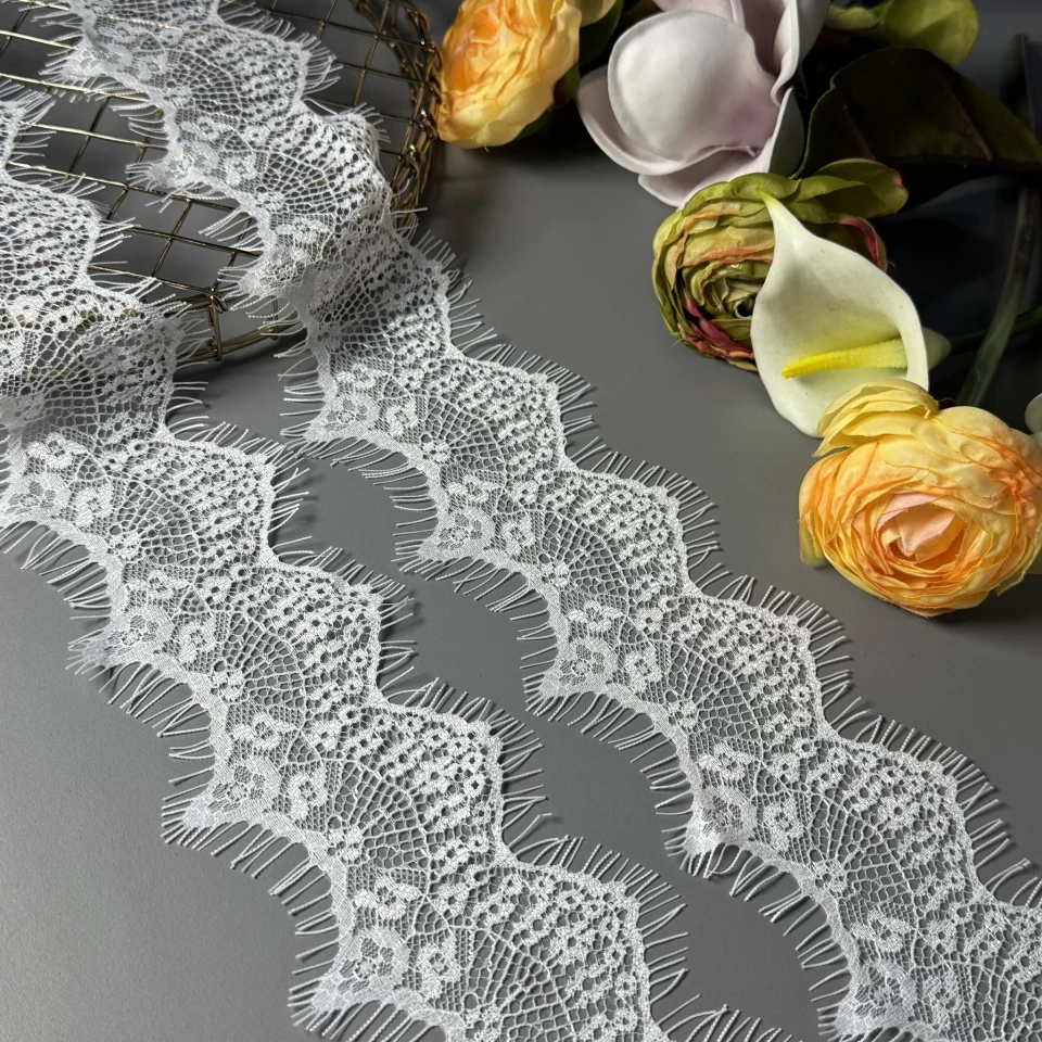 Мереживо французьке «Паризька ніжність» 6.5 см. (купон 3 м.), теплий білий