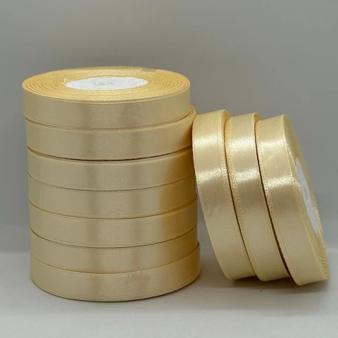 Атласна стрічка 1.2 см (33 м.), 02 темний молочний