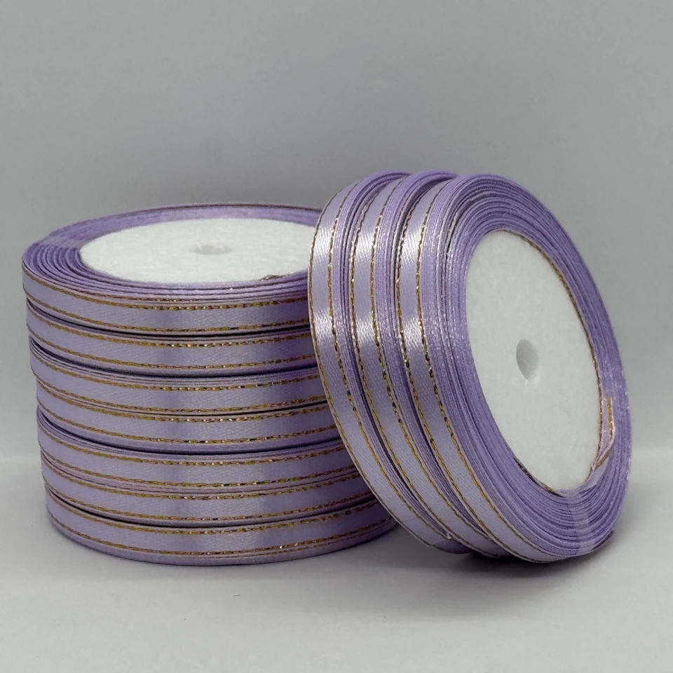 Атласна стрічка з люрекс 0,6 см+золото (22.75 м), 44 світло фіалковий