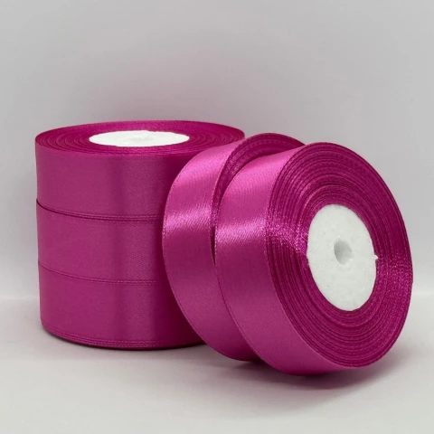 Атласна стрічка 2.5 см (33 м.), 95 фуксія