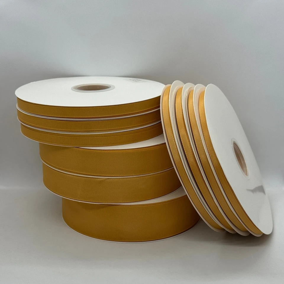 Стрічка репс 2,5 см (100 ярдів/91 м.), 1157 абрикосовий