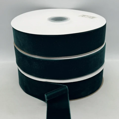 Оксамитова стрічка 3.8 см (25 ярдів/22,75 м.), 34 зелений