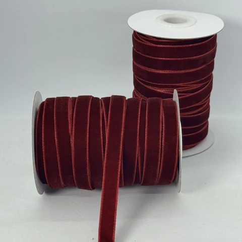 Оксамитова стрічка 1 см (25 ярдів/22,75 м.), 95 темний бордовий