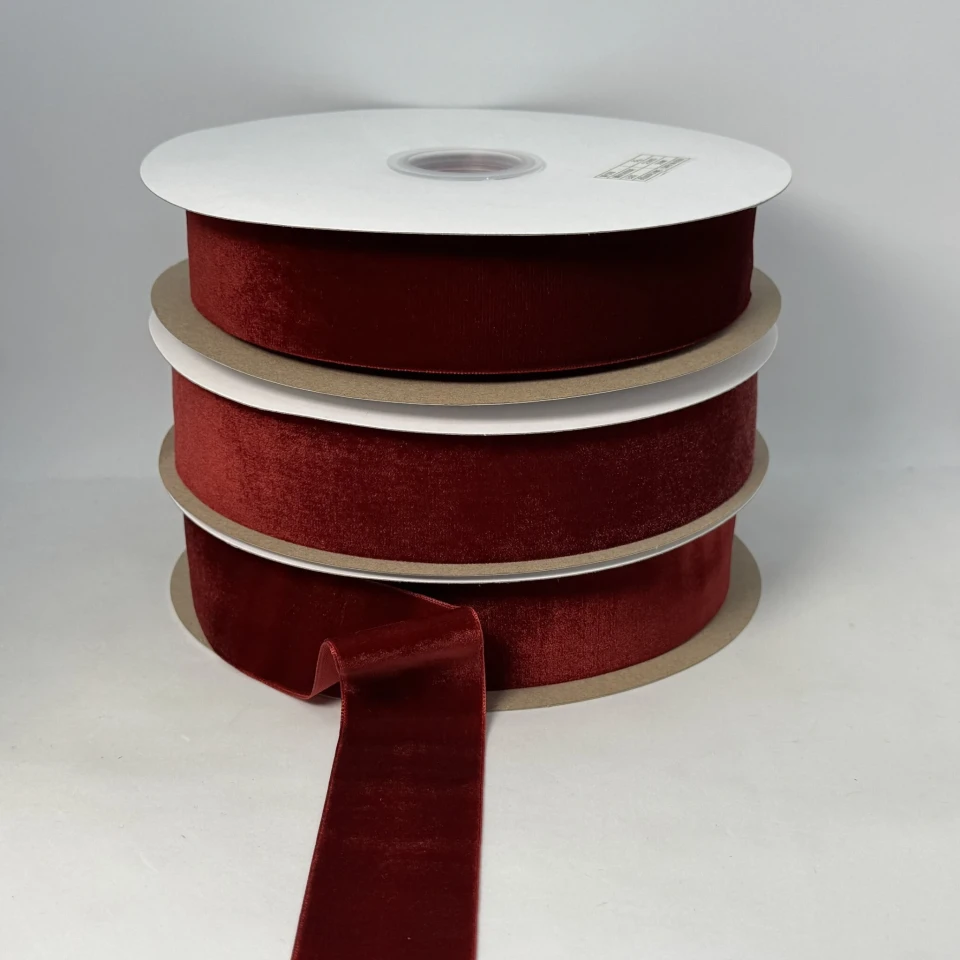 Оксамитова стрічка 3.8 см (25 ярдів/22,75 м.), 95 темний бордовий