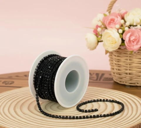 Цепі камні ss 10 2.8 мм (10 ярдів/9,14 м.), чорний+чорний