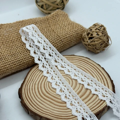 Мереживо макраме "Медовий шлейф" 2 см.(1 м.), білий