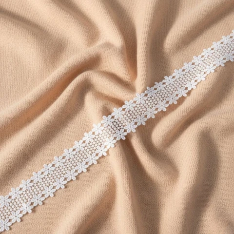 Мереживо поліестер ВВ"Шовковий штрих"а 3 см.(1 м.), білий